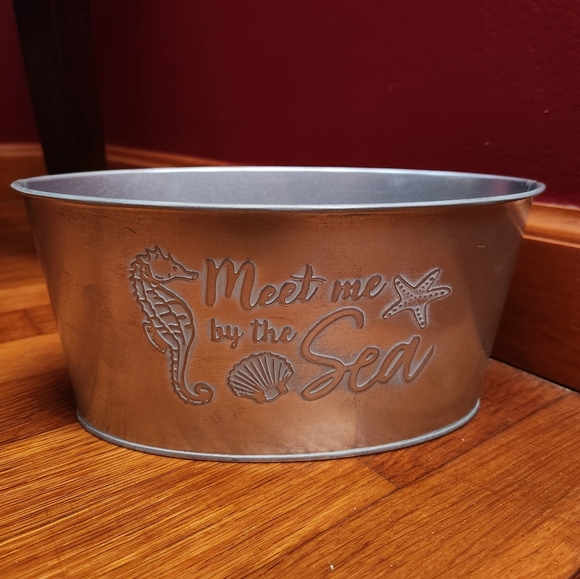 Small Metal Bucket / Bin - Picture 1 of 2